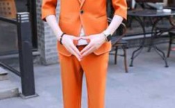  亮橙色西装燕尾裙外套「橙色西装套装配什么鞋子」