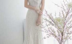 韩系简约丝绸婚纱照图片,韩系婚纱造型图片 
