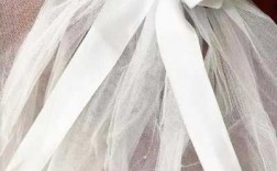 婚礼彩带怎么扎 婚礼彩带落在新娘的头纱上