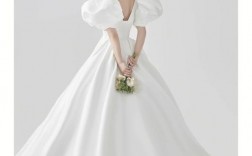 简约韩式婚纱婚礼当天（韩式的婚纱）