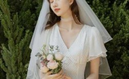 新娘婚纱头上套的叫什么