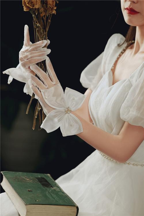 简约婚纱手套款式图片女-图2
