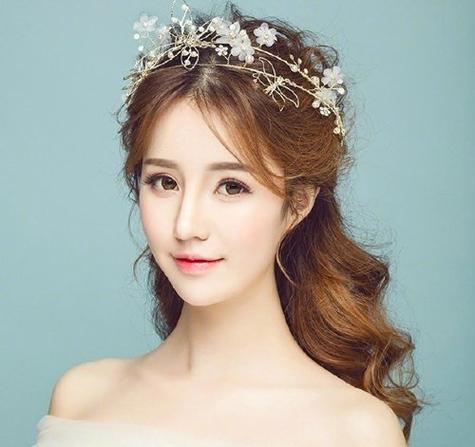 婚礼刘海披肩发型推荐-图2